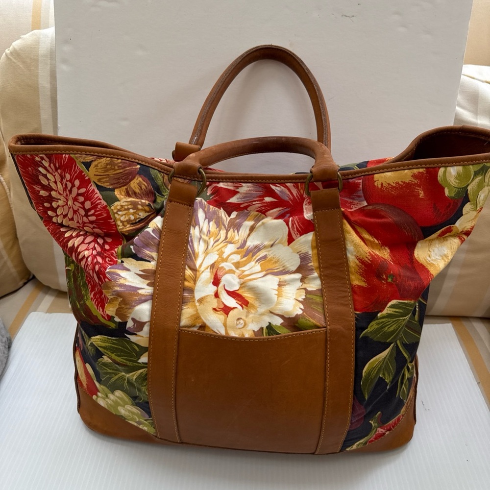 Casleigh Vintage Floral Large Leather Weekender Women's Tote Bag